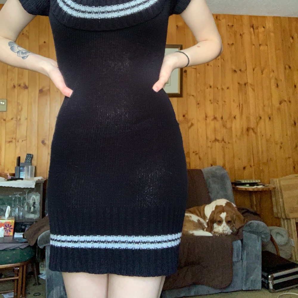 Dress - Picture 4 of 4